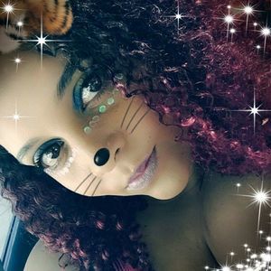 Meet your Posher, Avalon